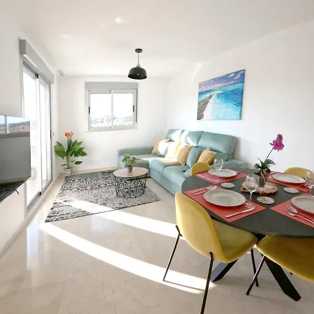 Modern 3 Bedroom 7 Guests Sun Golf Villacosta